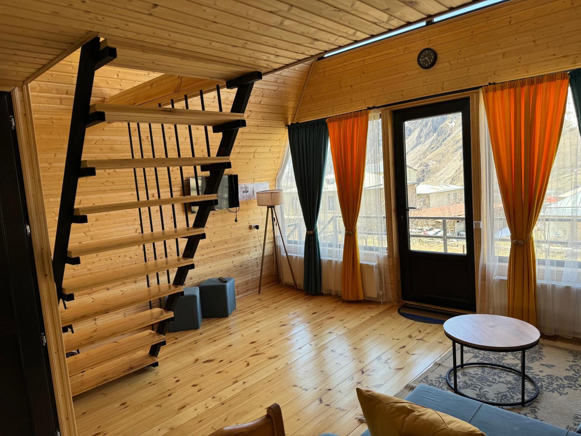 קזבגי Qusha Cottage מראה חיצוני תמונה